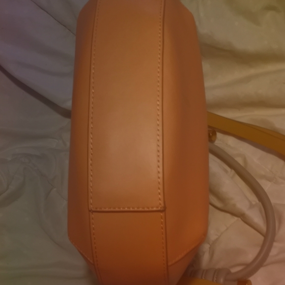 Thacker New York Shoulder bag/Crossbody NWOT - Picture 7 of 11